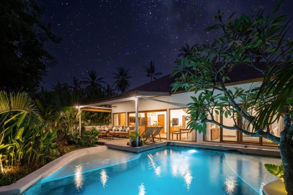 Designer New 3Bdr - Lush Garden+Pool Villa Gili Trawangan Exterior photo
