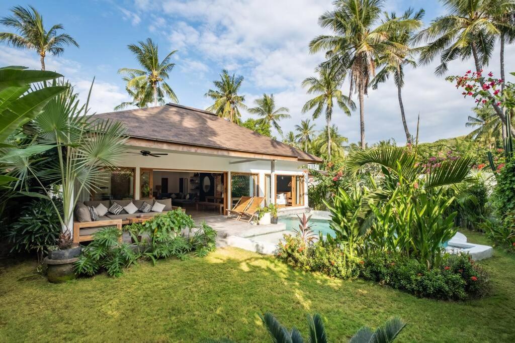 Designer New 3Bdr - Lush Garden+Pool Villa Gili Trawangan Exterior photo